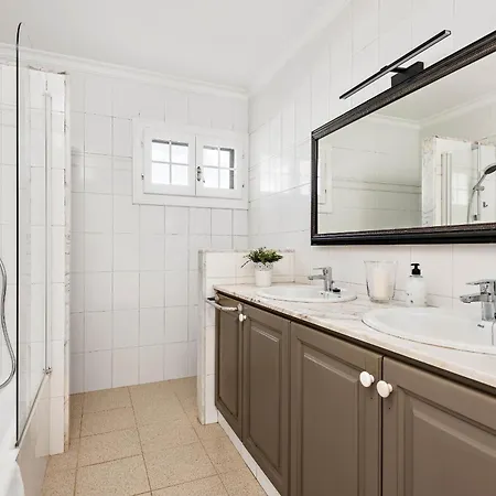 Cayetana By Escape *