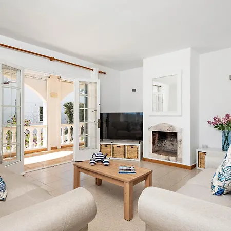 Cayetana By Escape * מאהון